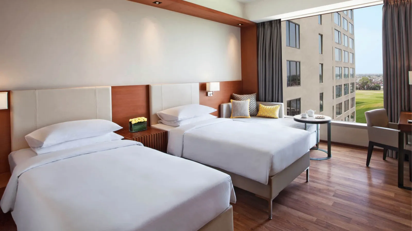 2 Twin Bed