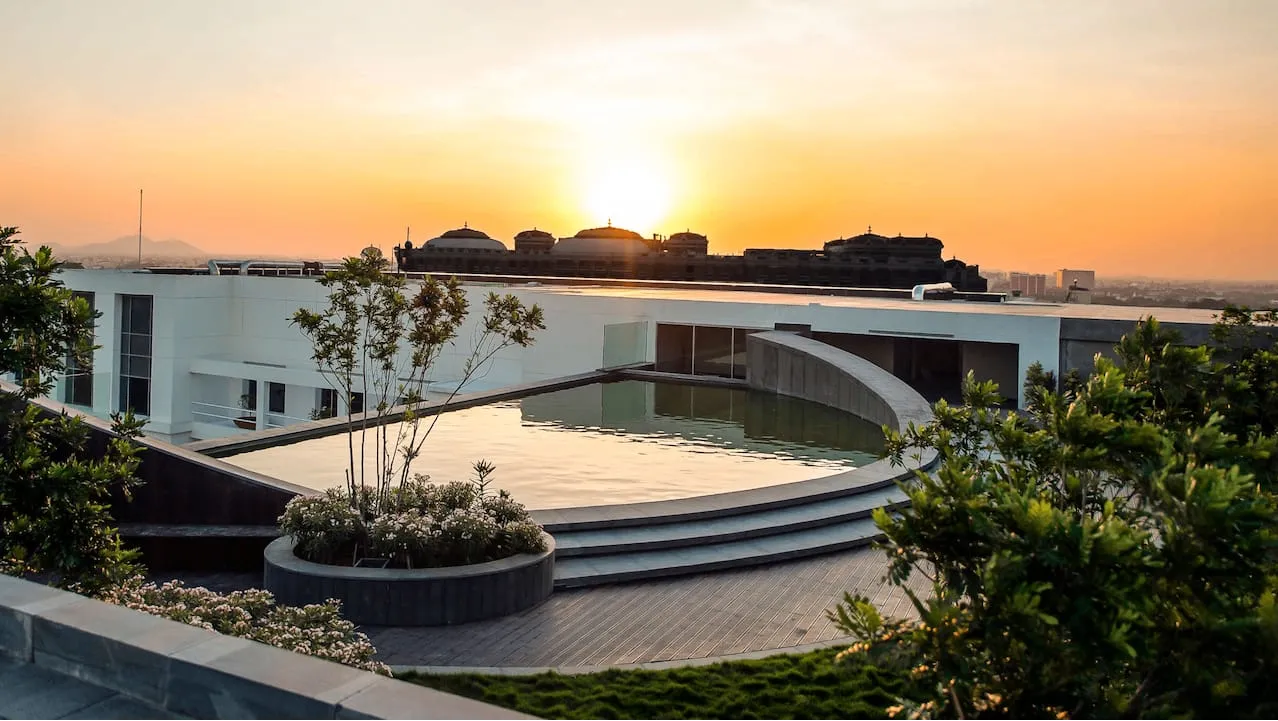 Infinity Swimming Pool