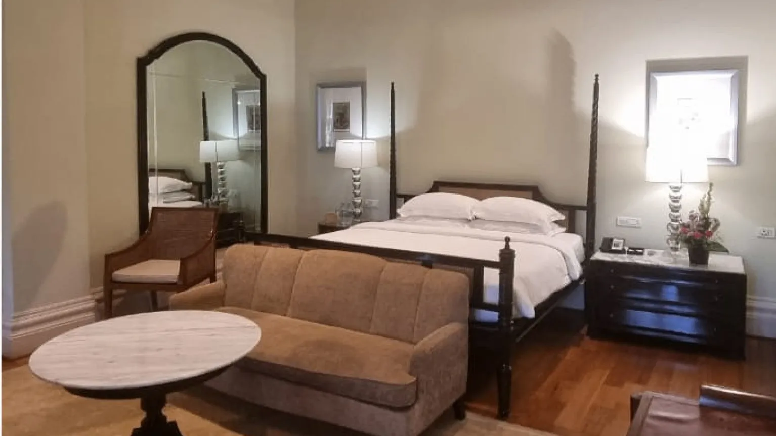 LUXURY ROOM HERITAGE WING