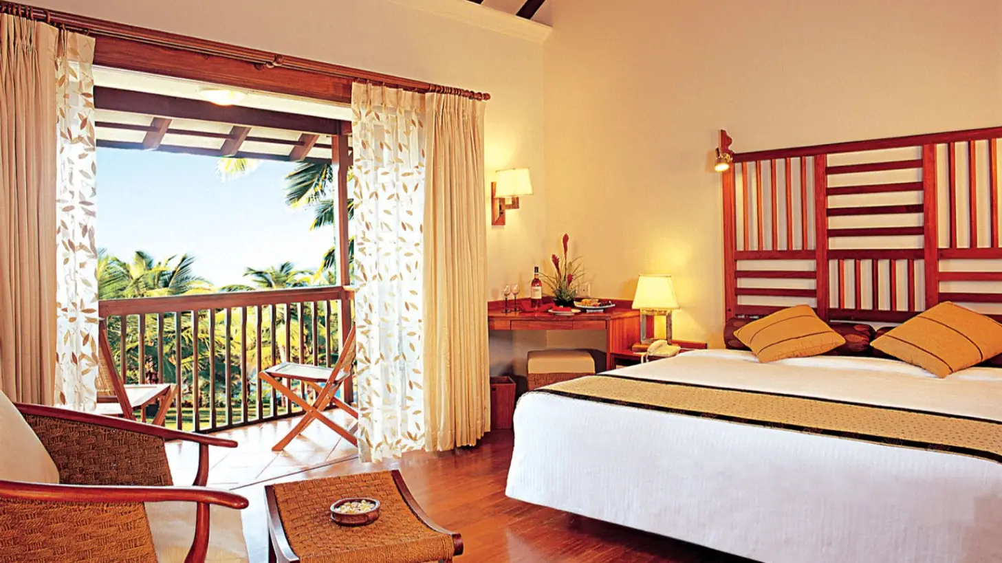 Superior Cottage Partial Sea View