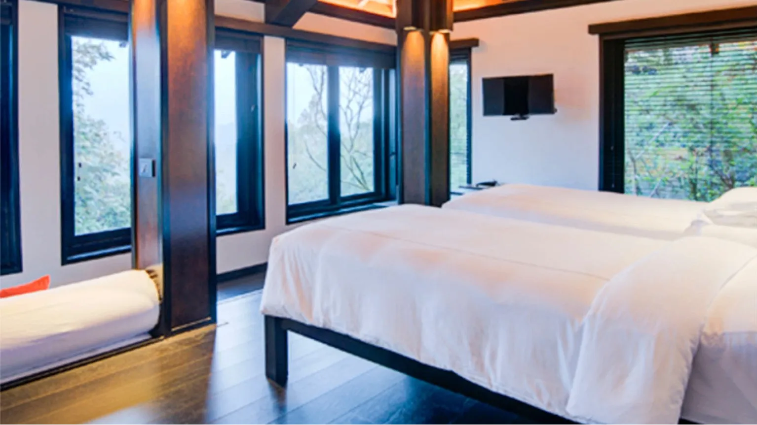 TWO BEDROOM FAMILY SUITE QUEEN BED