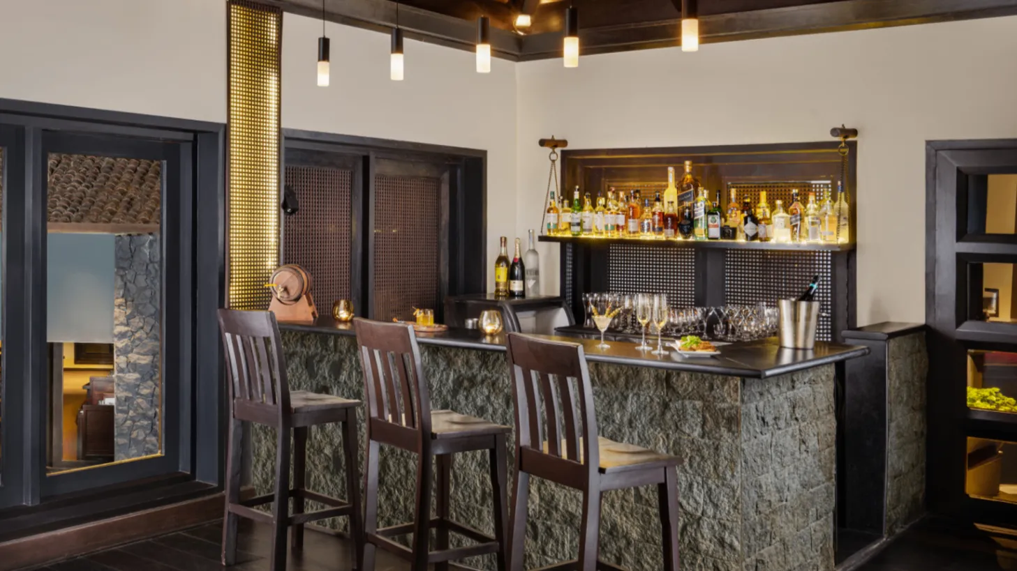Hive Bar