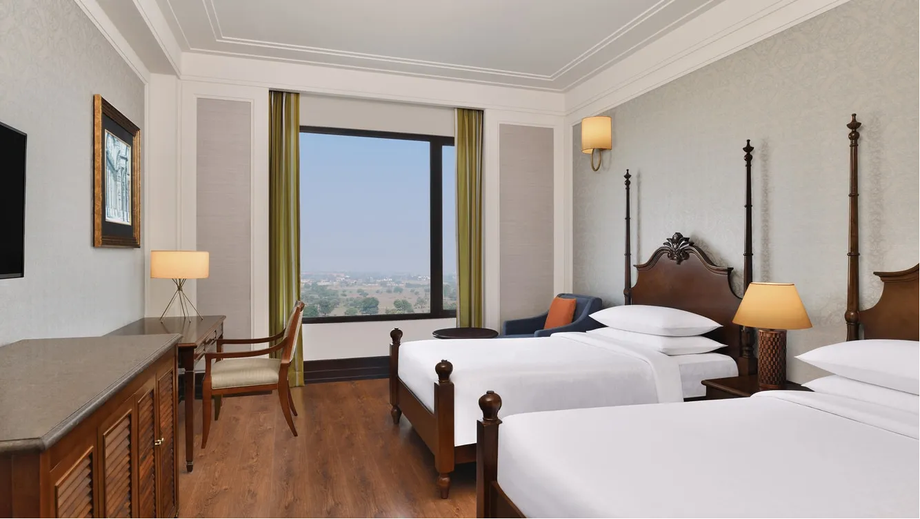 Club 2 Twin Room