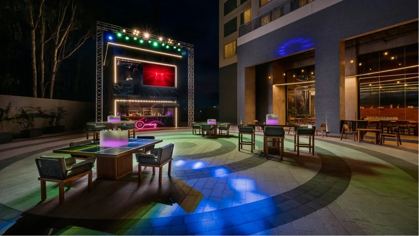 Layover Pool Bar