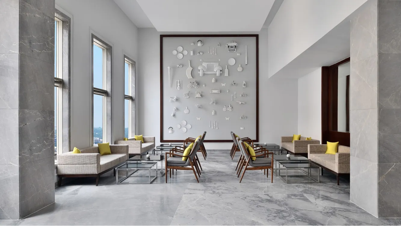 Le Meridien Club Lounge