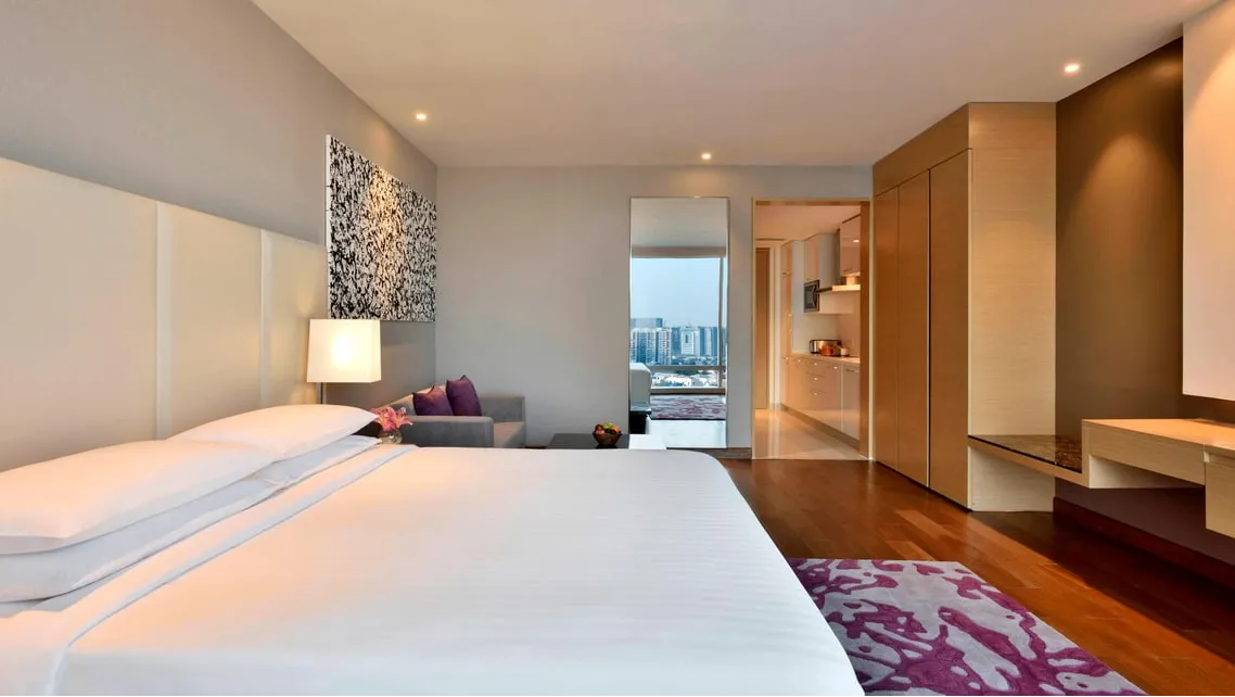 Studio Apartment, 1 King, City view