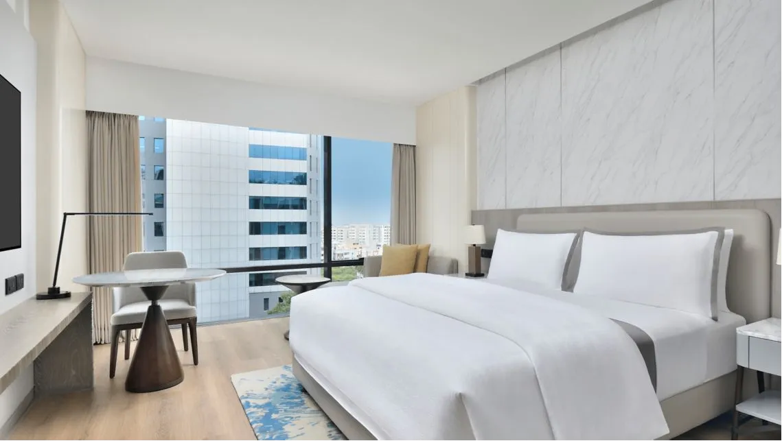 Deluxe Suite