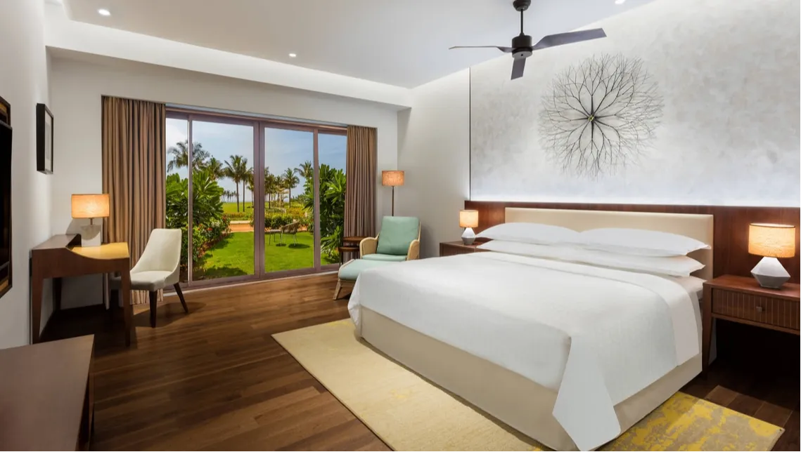 Sea View With Private Garden King Bedded Room