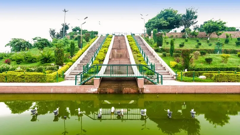 Bagh-E-Bahu
