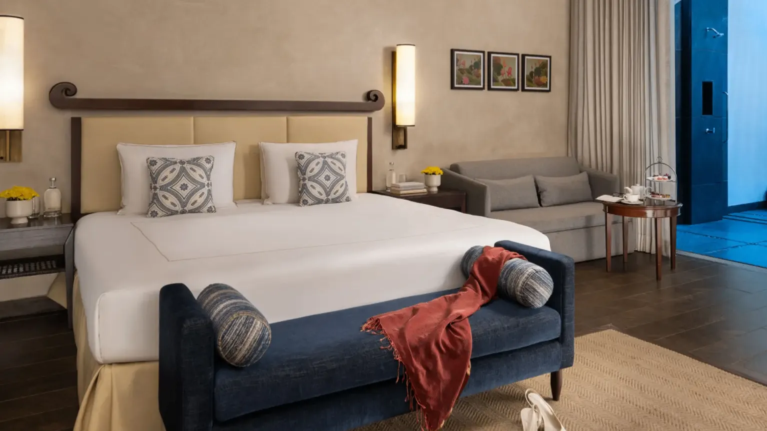 Deluxe Villa Courtyard View 