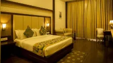 FERN CLUB ROOM