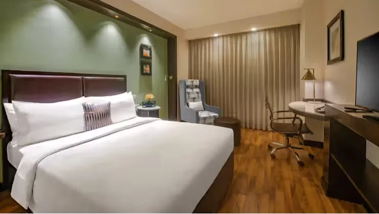 1 Queen Bed Nonsmoking