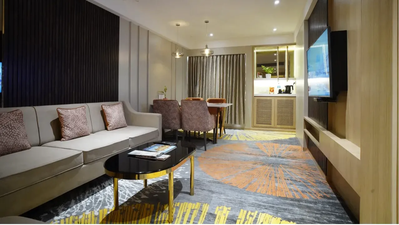 Suite Room