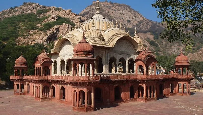 Moosi Maharani Ki Chhatri