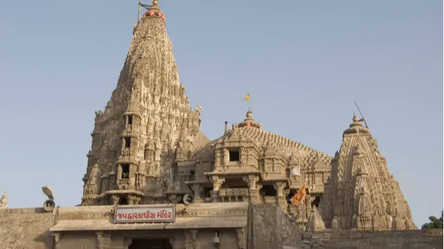 Shree Dwarkadhish Temple