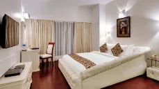 HAZEL SUITE