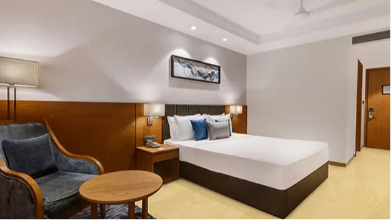 Deluxe Rooms With City View