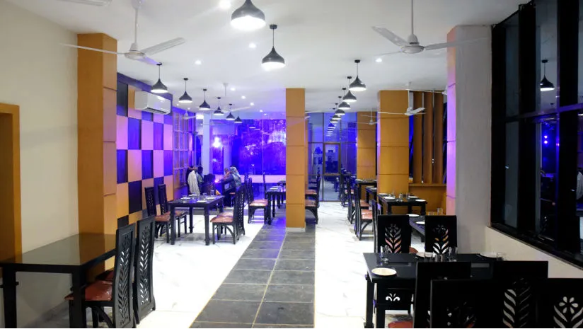 Wah Malvan Restaurant in Dapoli