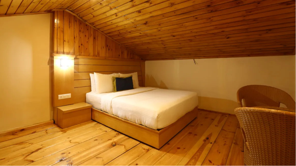 Mountain Deluxe Room