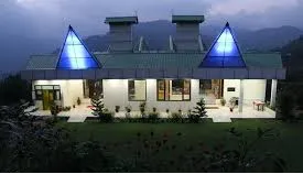 Flag House Resort — main image