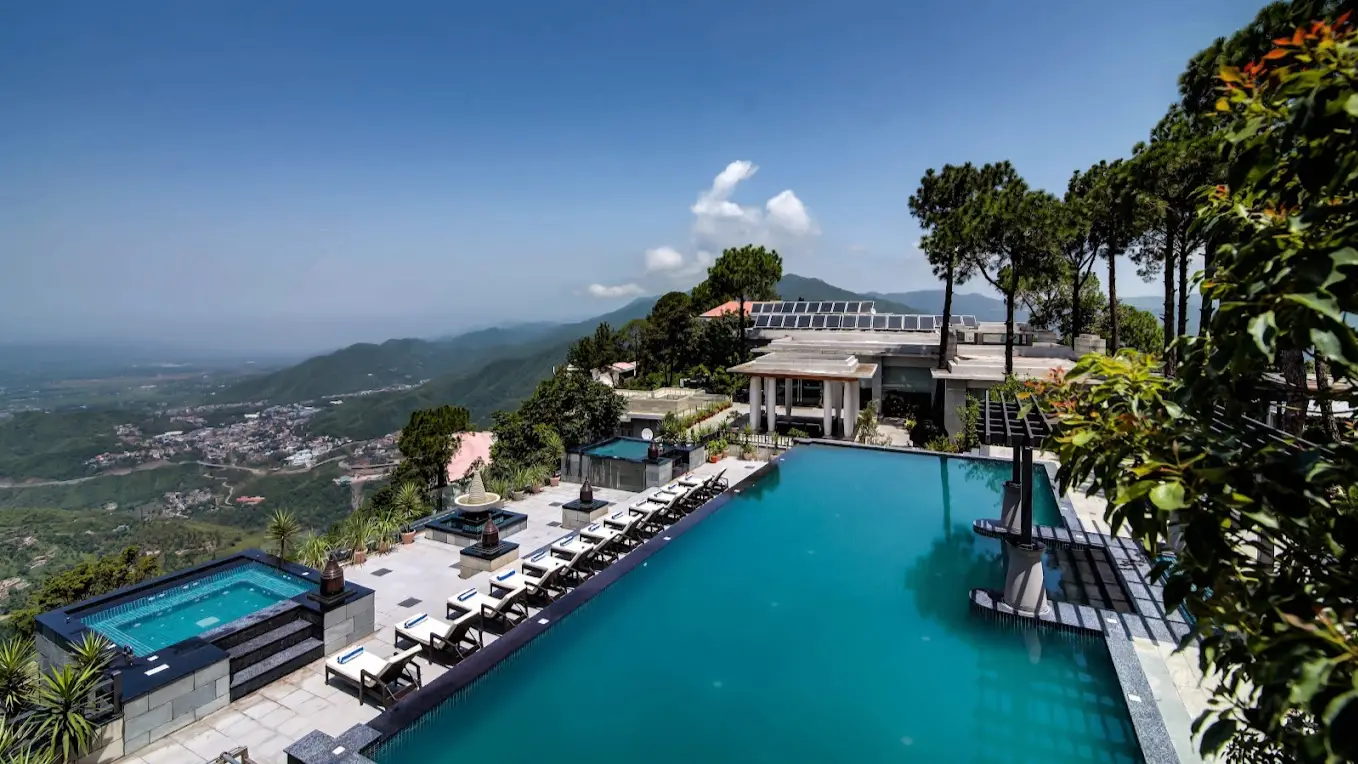 Moksha Himalaya Spa Resort, Parwanoo – Luxury Wellness Stay