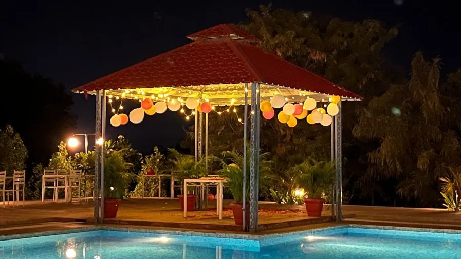 Lemon Grass Poolside Restaurant