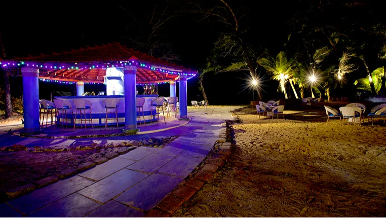 Waves - The Sundowner Cocktail Bar