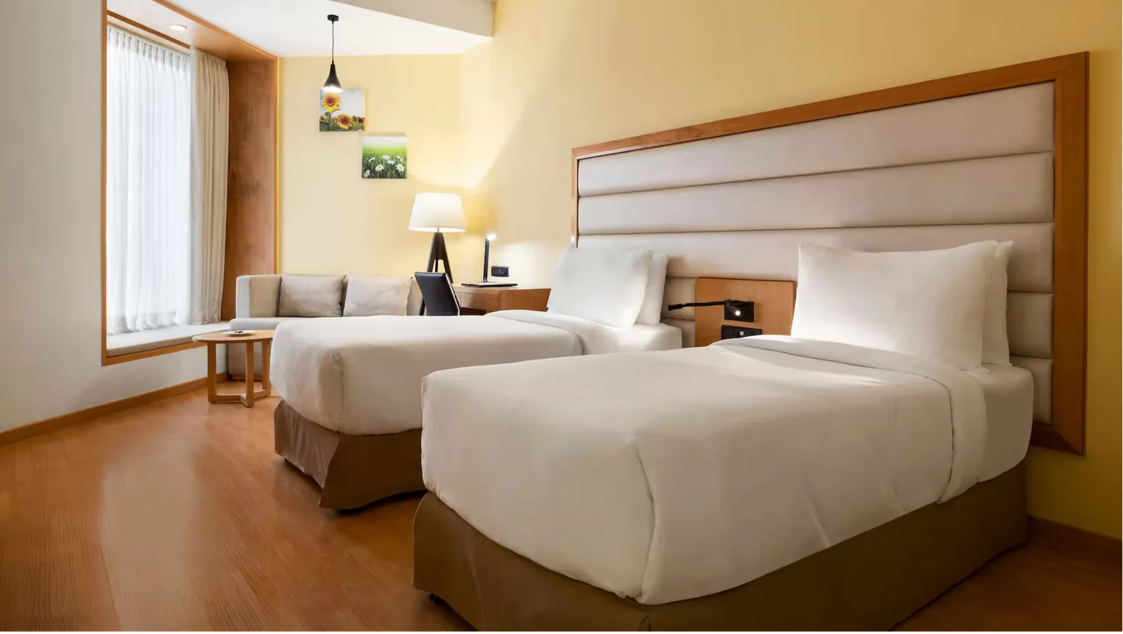 Executive 2 Twin Bed Non Smoking Room
