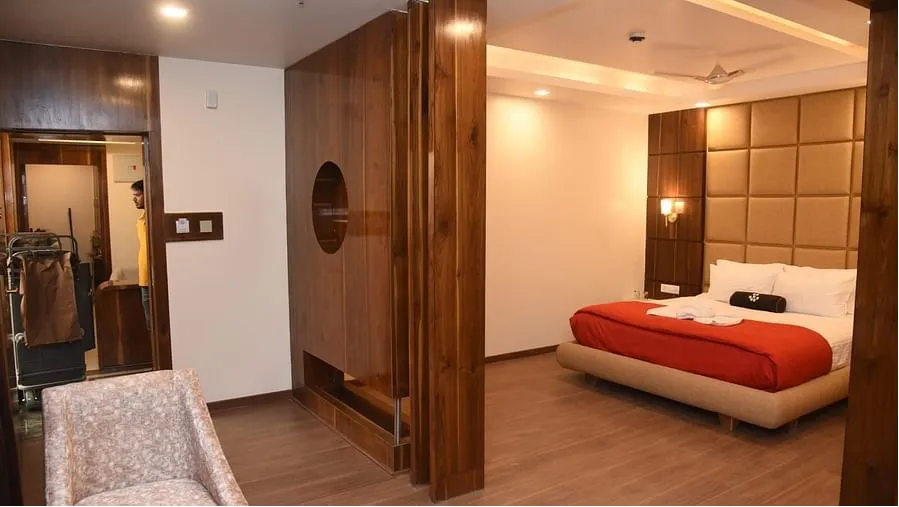 Premiere Room