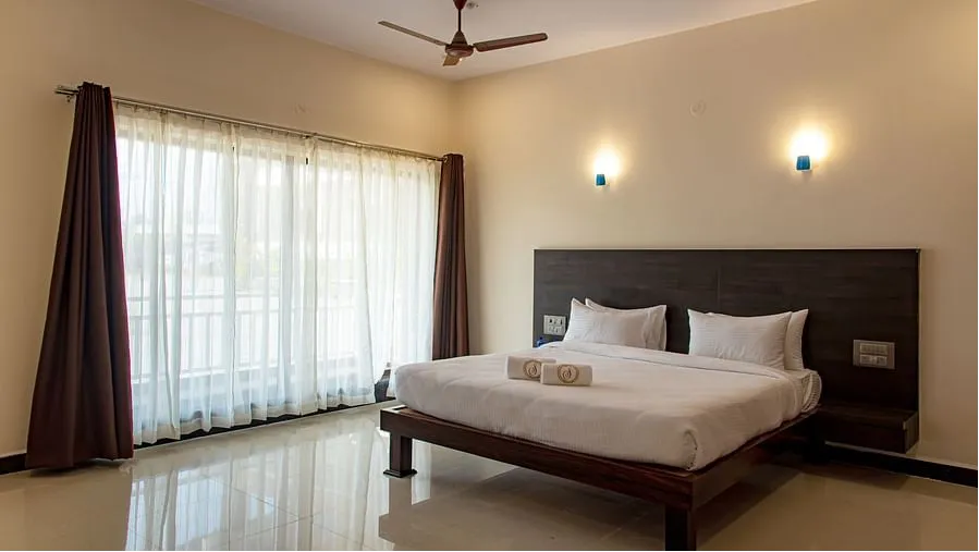 Super Deluxe Garden Facing