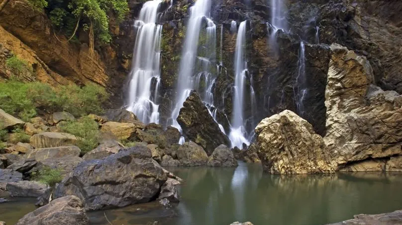 Sathoddi Falls