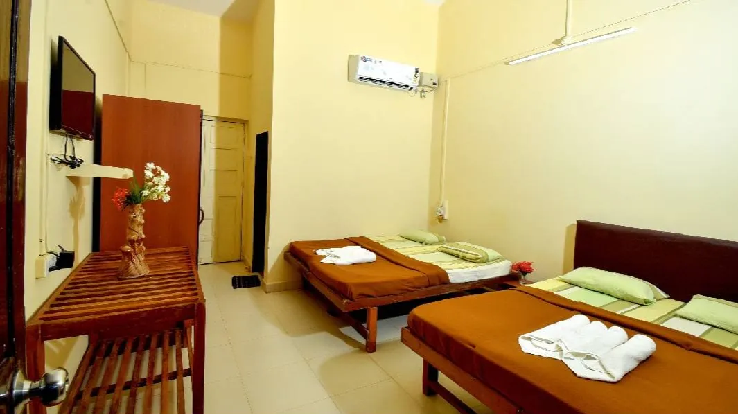 AC Deluxe Double Bed Room