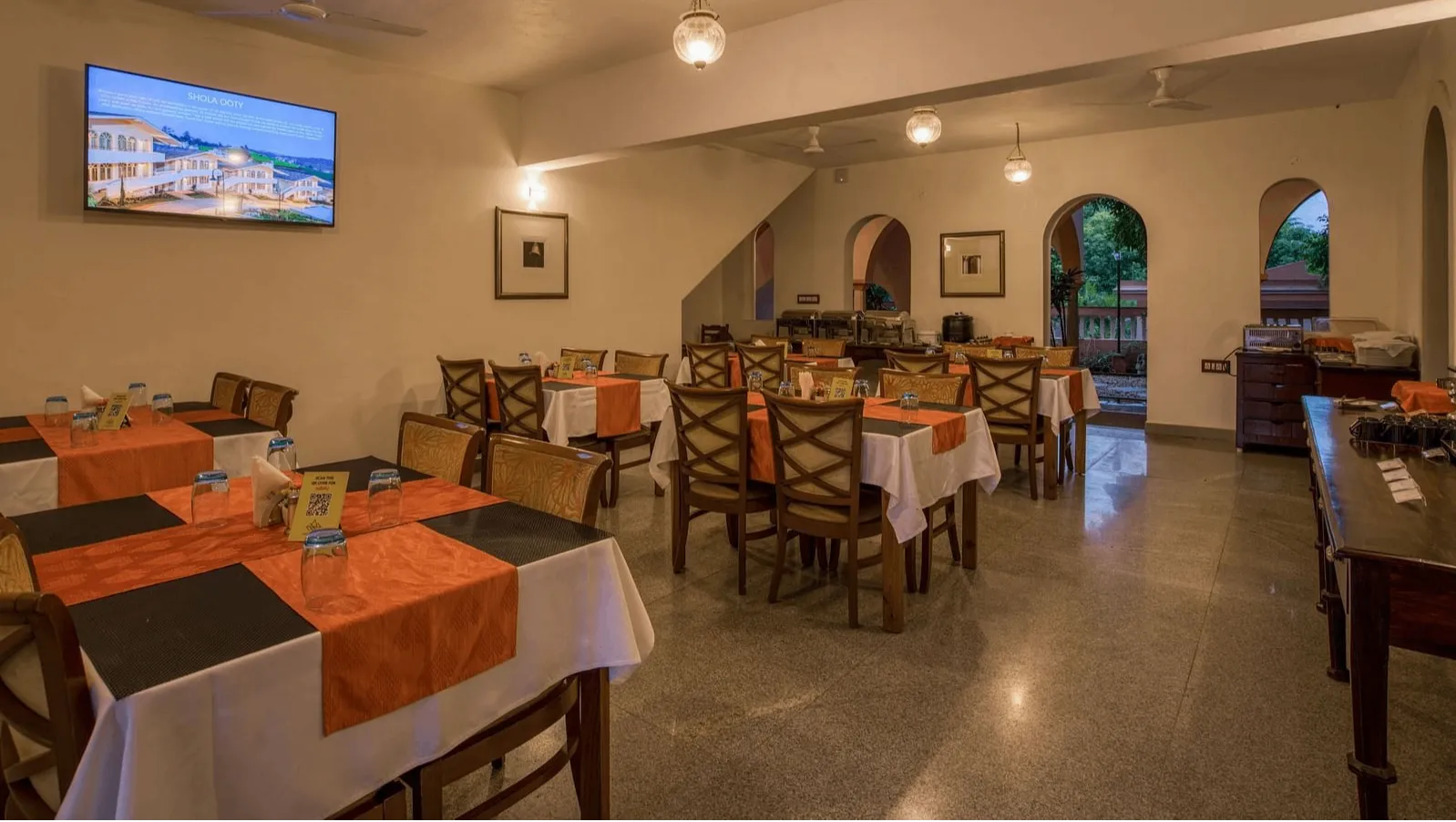 Restaurant at La Serene, Pondicherry