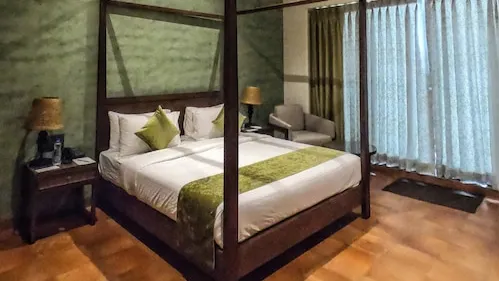 Deluxe Verandah Room