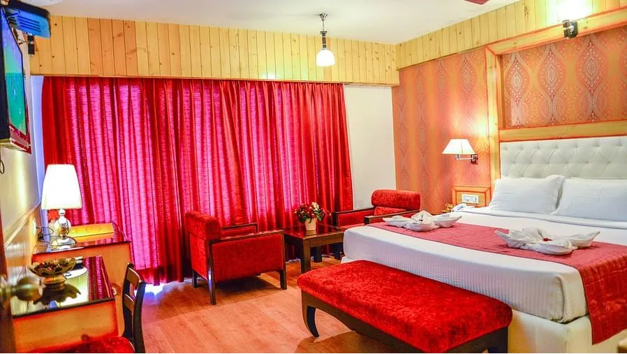 Premium Family Suite with Balcony