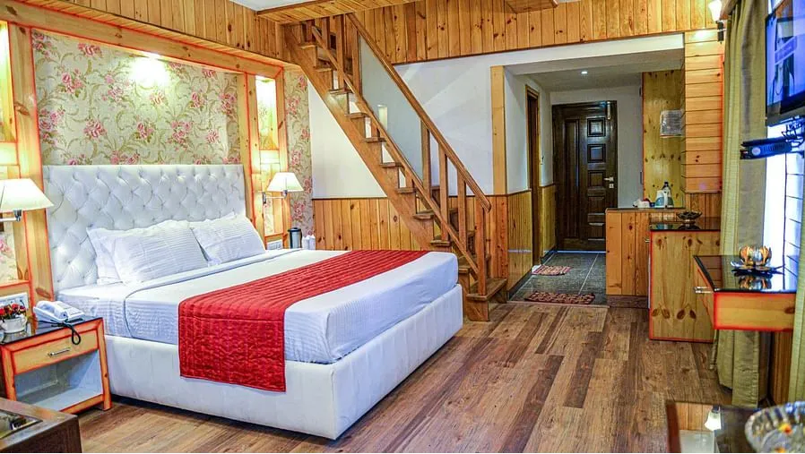 Duplex Suite with balcony Mountain view