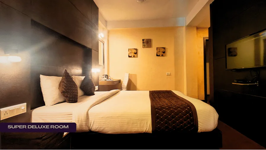 Super Deluxe AC Room