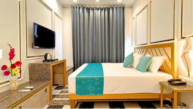 2 BEDROOM WITH CITY VIEW