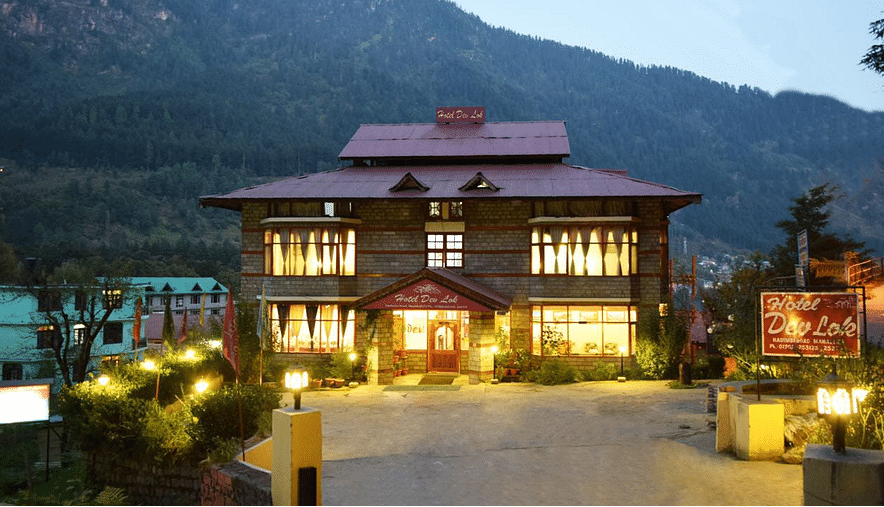 event-venue-DLS Hotel Devlok