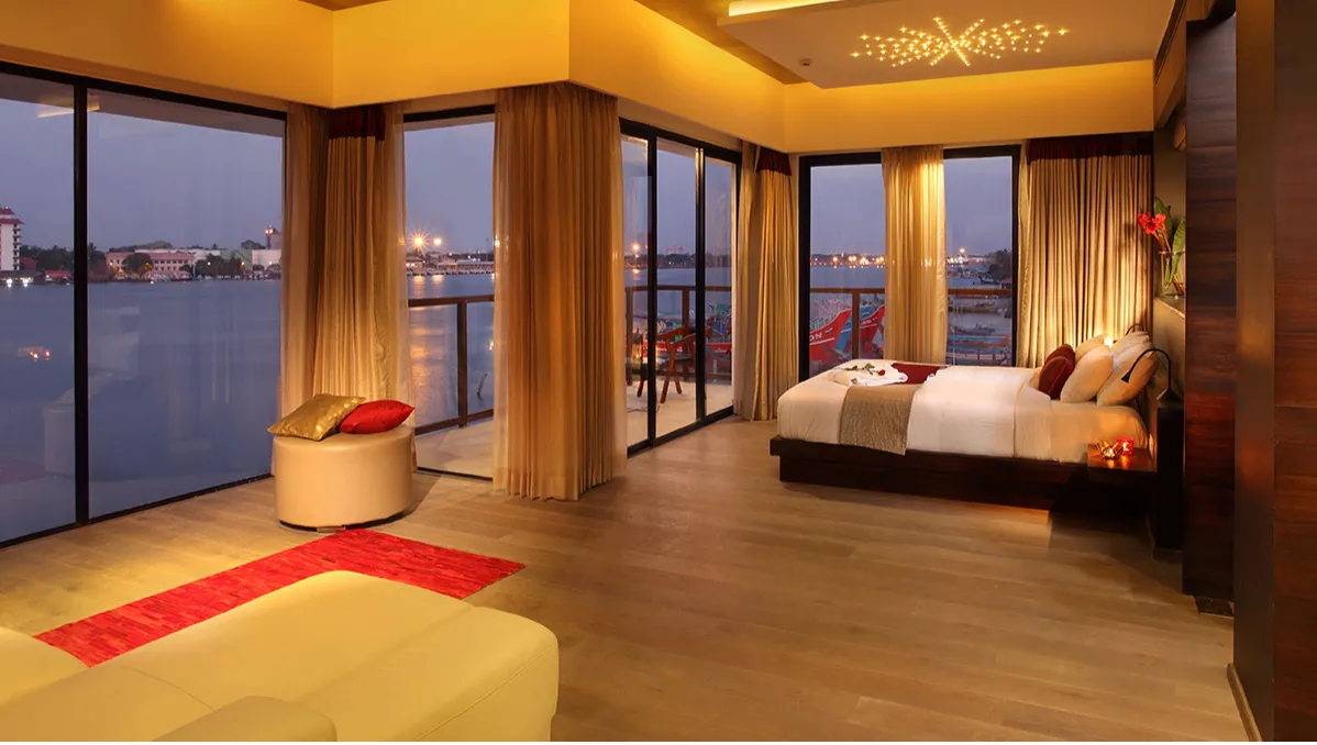 HARBOUR SUITE