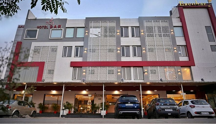 event-venue-TGI Insignia, Bawadiakala, Bhopal