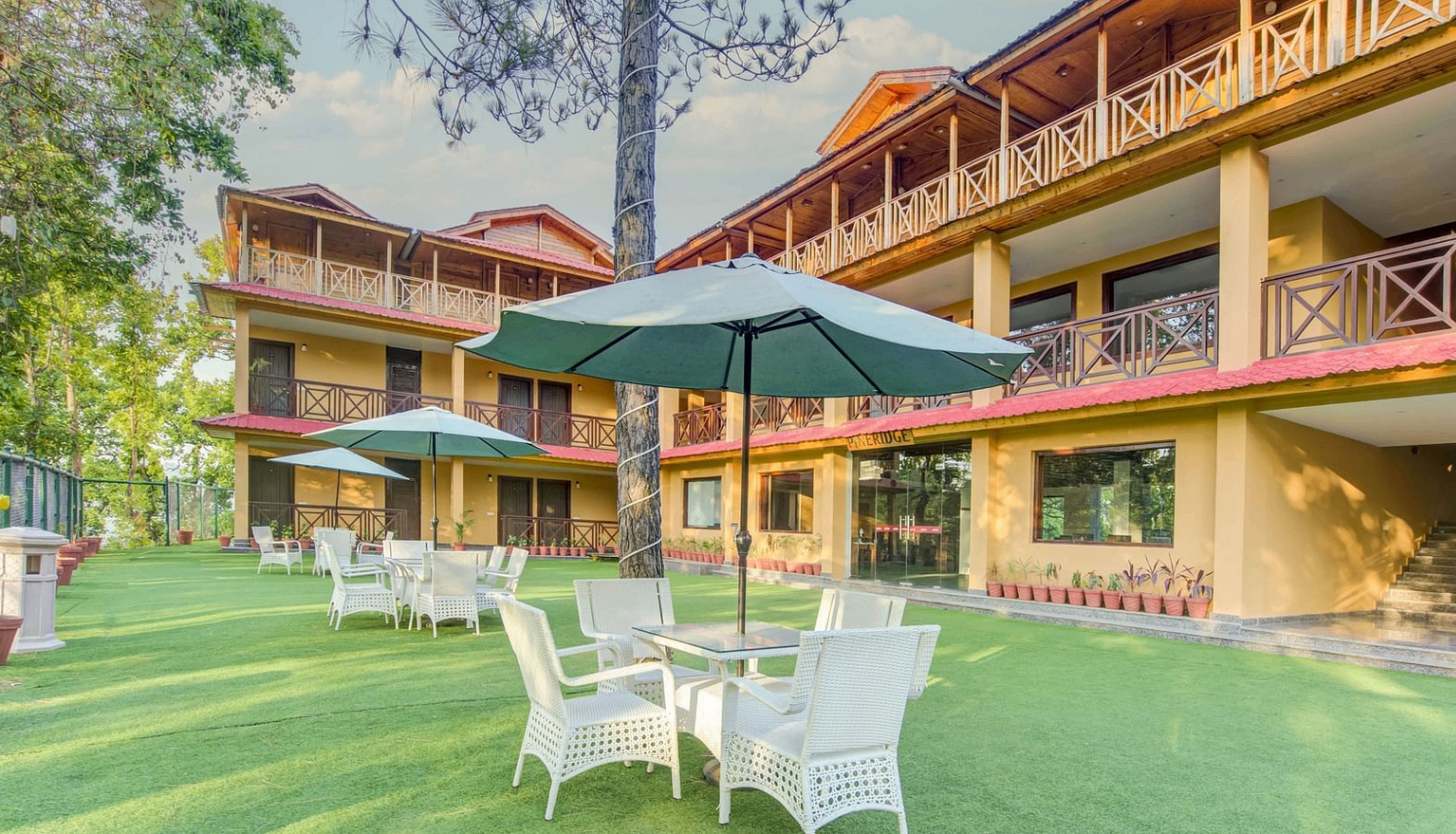 event-venue-Summit Jungle Resort, Lansdowne