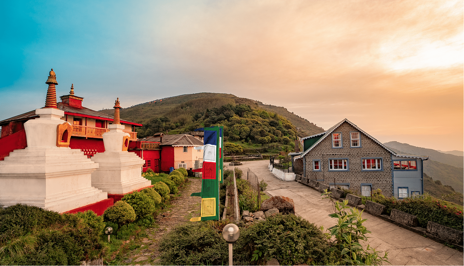 event-venue-Poshtel, Meghma