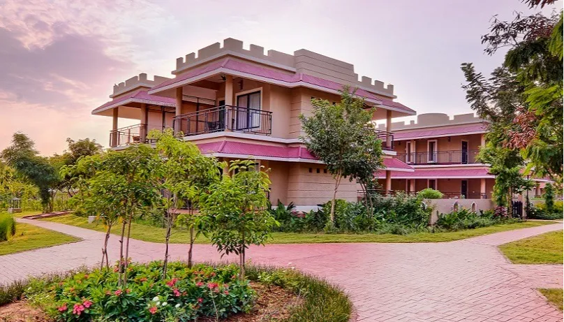 Sterling Kanha — main image