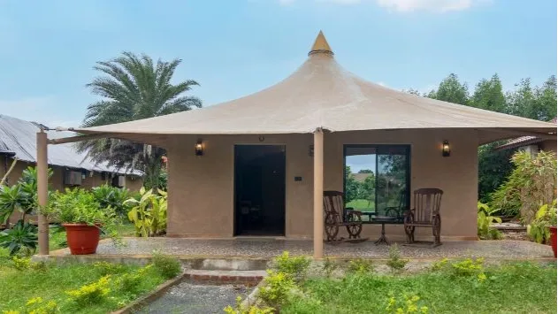 Luxury Tents with Sit Out