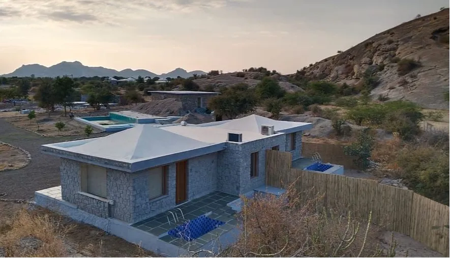 Clarks Safari, Jawai — main image