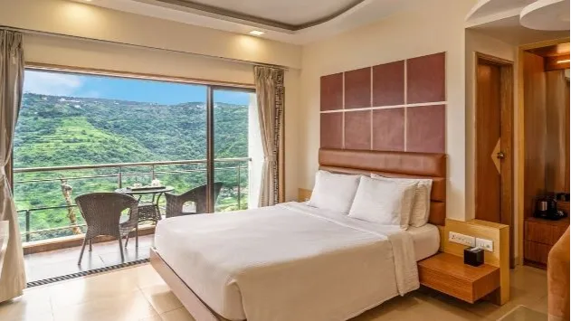 Mountain View Premier room with Balcony