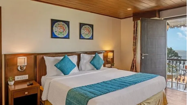 Valley View Privilege Suite with balcony