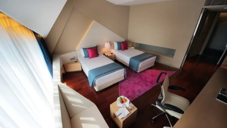 Premium Room Airport View Twin Bed