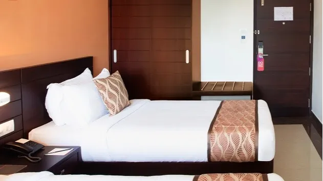 1 Bed Room Family Room With Balcony